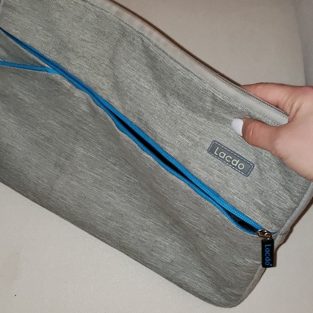 Laptop Case - Picture 2 of 2